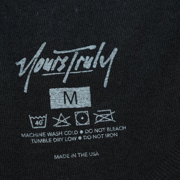 UNISEX MENS WOMENS T-SHIRT S SMALL Yours Truly Call Me When Your Sober kiss - Picture 11 of 13